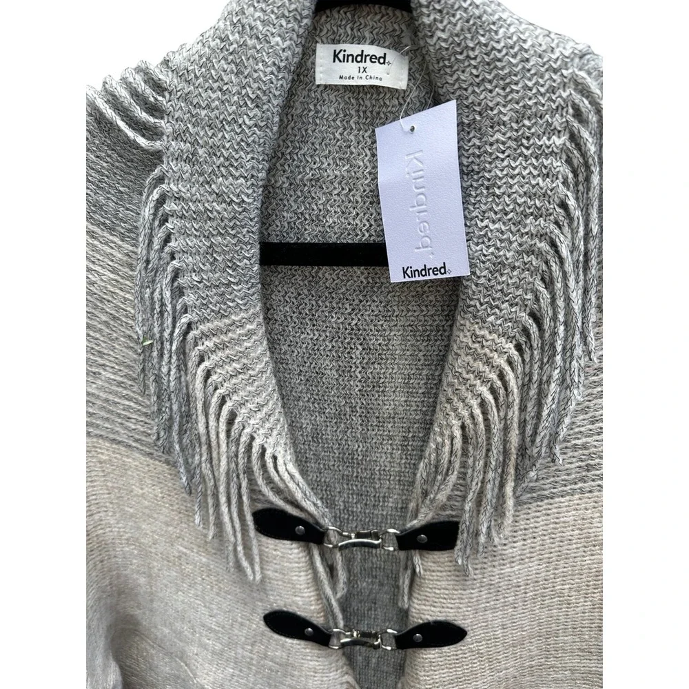 Kindred Plus Women 1X Grey Cream Metallic Fringe Toggle Cardigan Sweater NWT